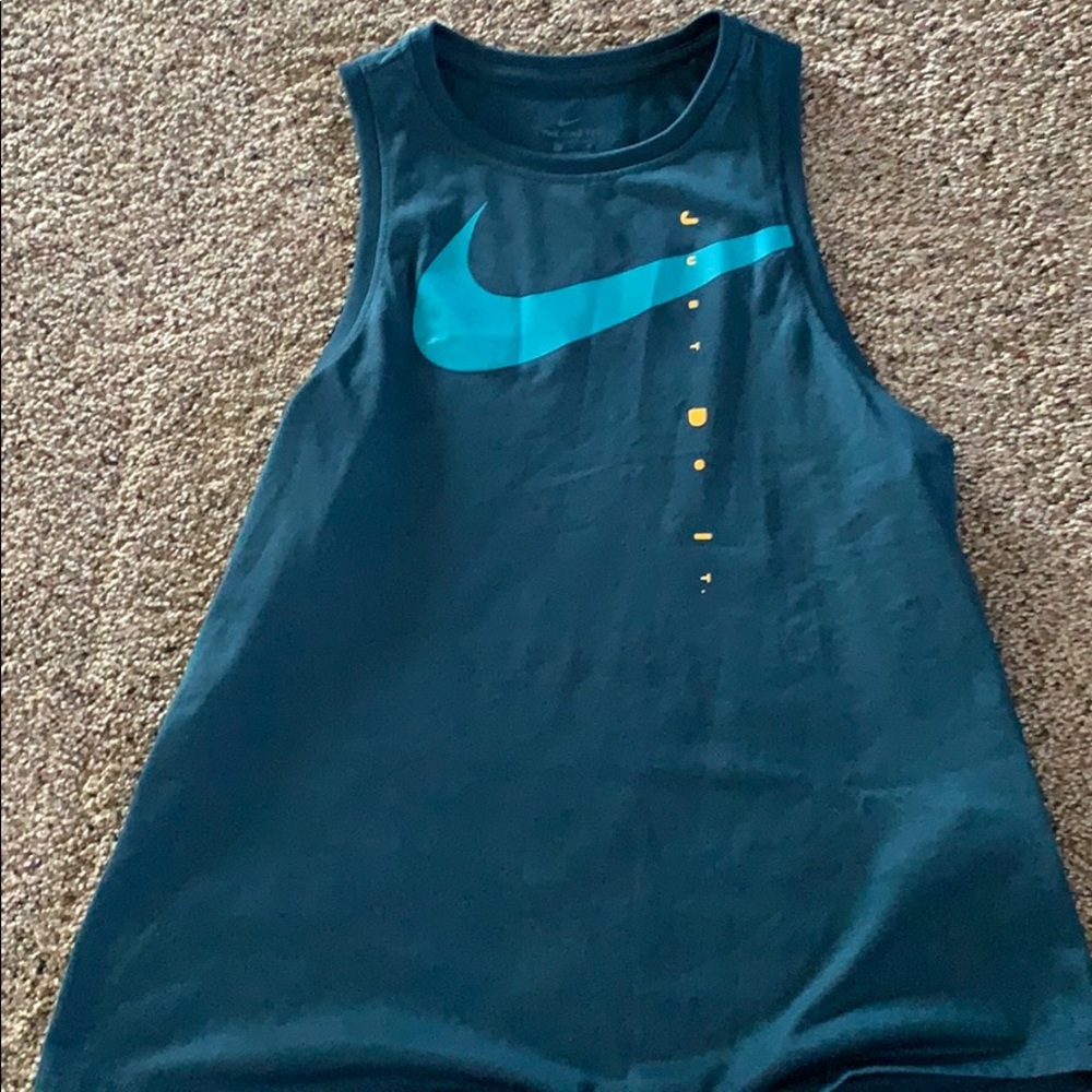 Athletic tank